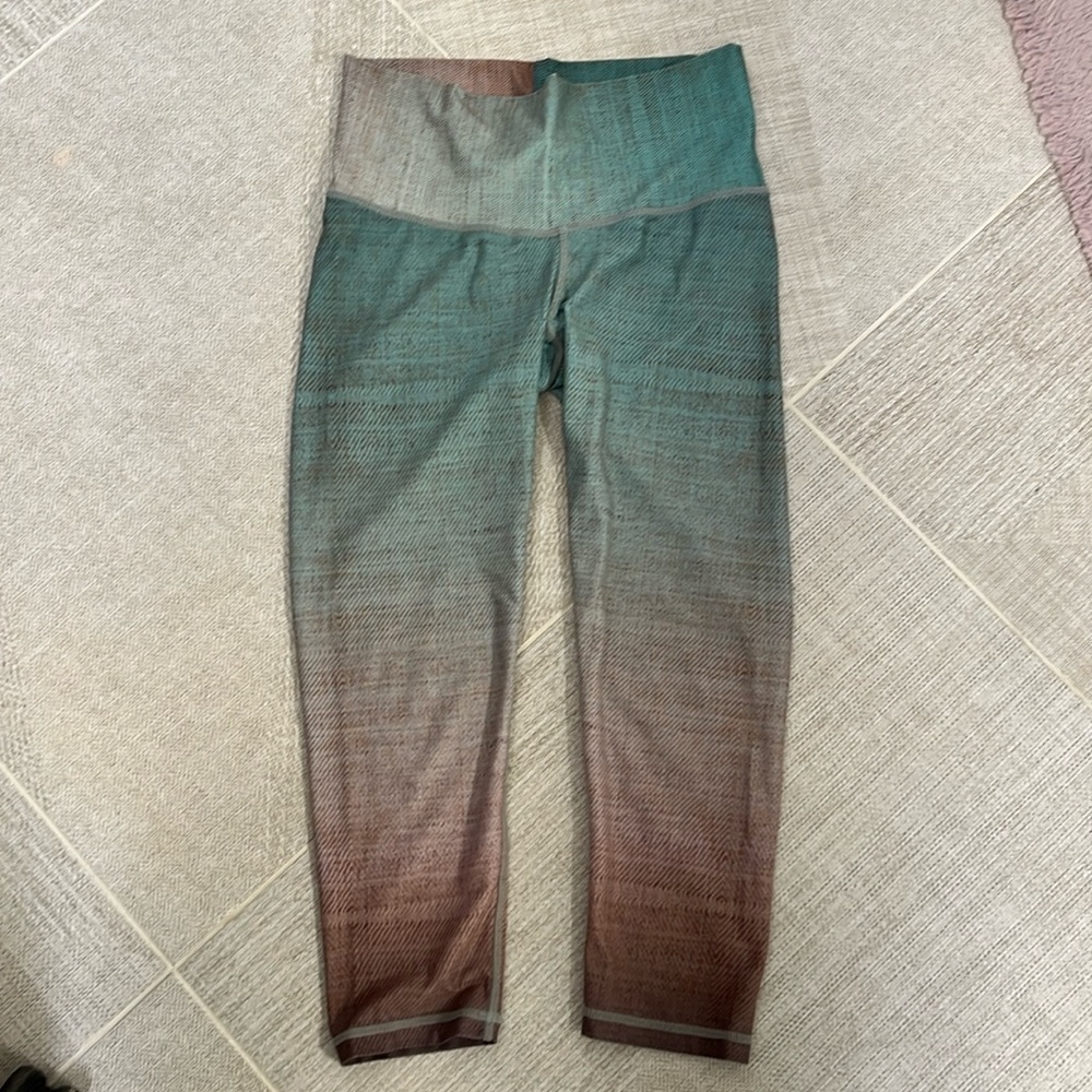 Yoga/ workout leggings